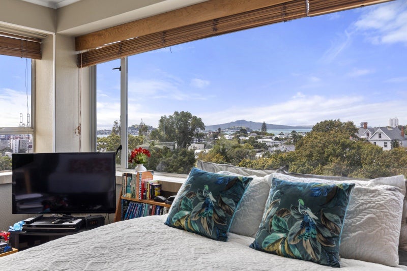 32/258 Parnell Road, Parnell, Auckland - Carousel 1