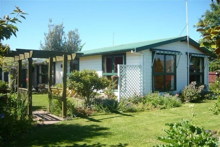 11 Bathurst Street, Allenton, Ashburton - Carousel 1