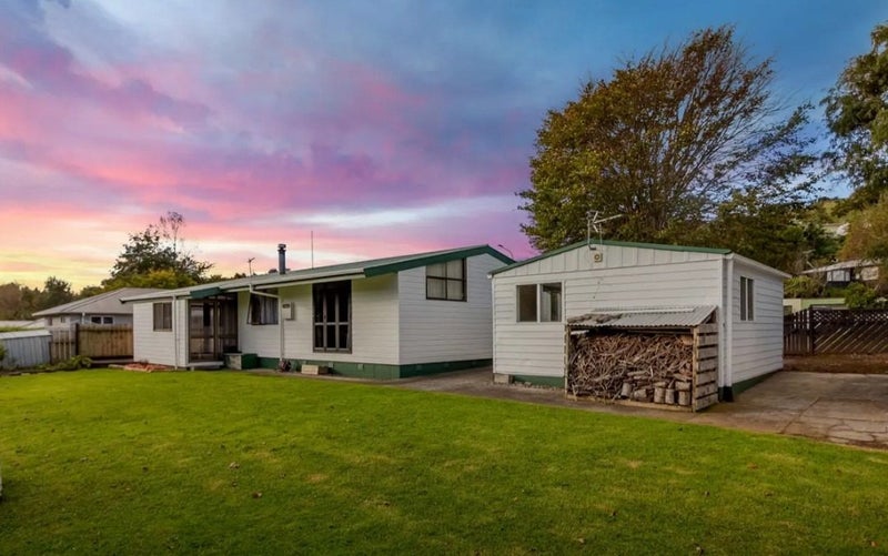 12 Heaphy Street, Westown, New Plymouth - Carousel 1