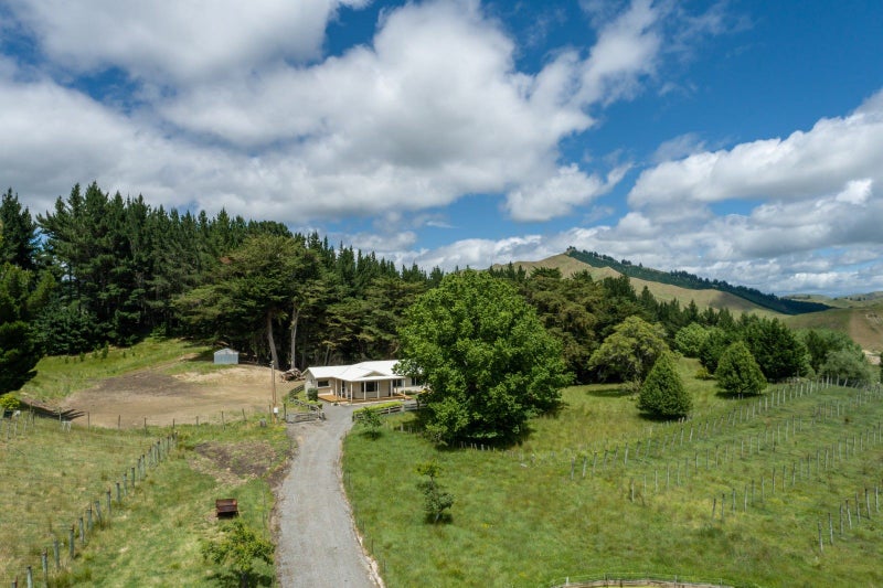 2069 Kahuranaki Road, Havelock North - Carousel 28