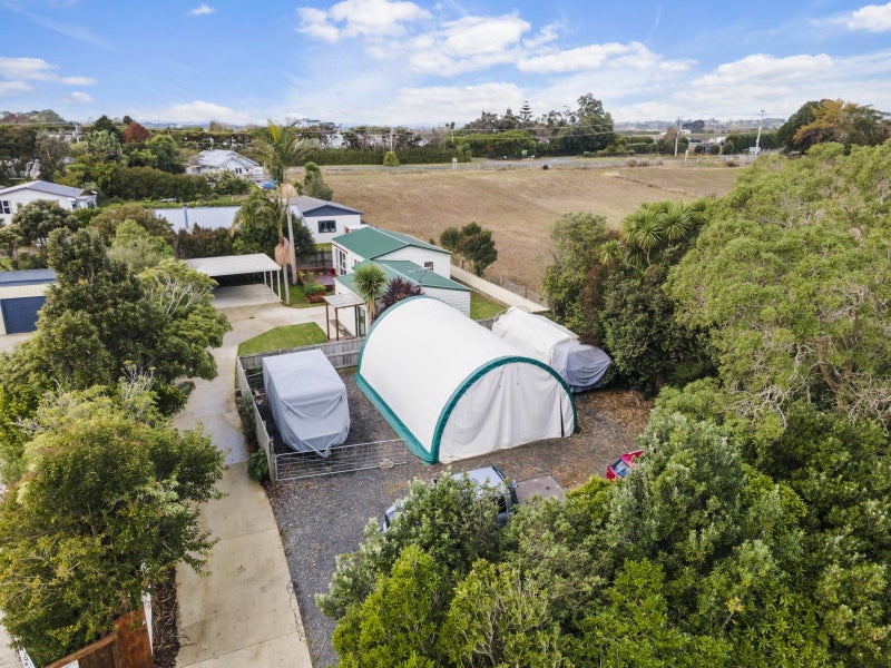 11 Second Avenue, Waiuku - Carousel 2
