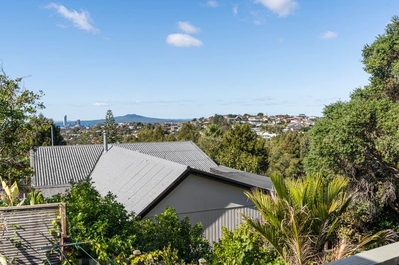 7 McDowell Crescent, Hillcrest, Auckland - Carousel 25