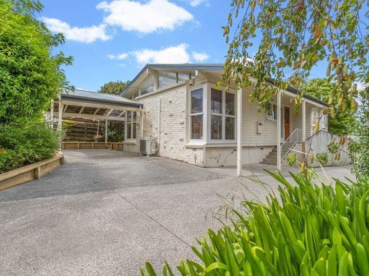 1/7 The Rosebowl, Sunnyhills, Auckland - Carousel 1