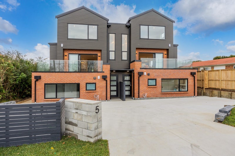 2/5 Marsh Avenue, Forrest Hill, Auckland - Carousel 2