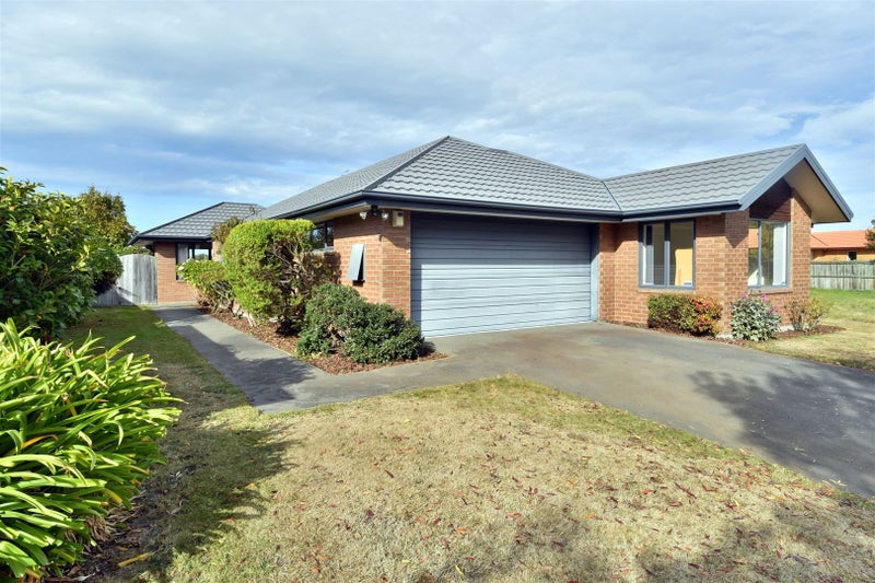 26 Sanctuary Gardens, Shirley, Christchurch - Carousel 1