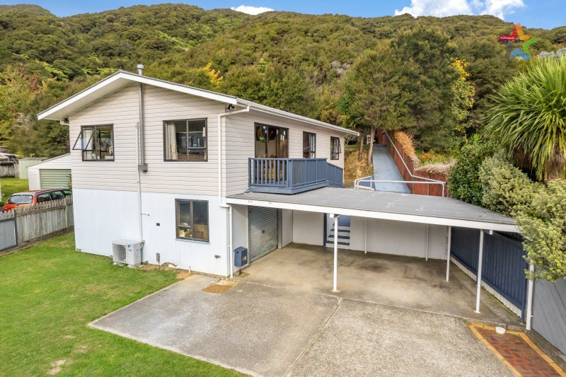 56 Antrim Crescent, Wainuiomata, Lower Hutt - Carousel 1