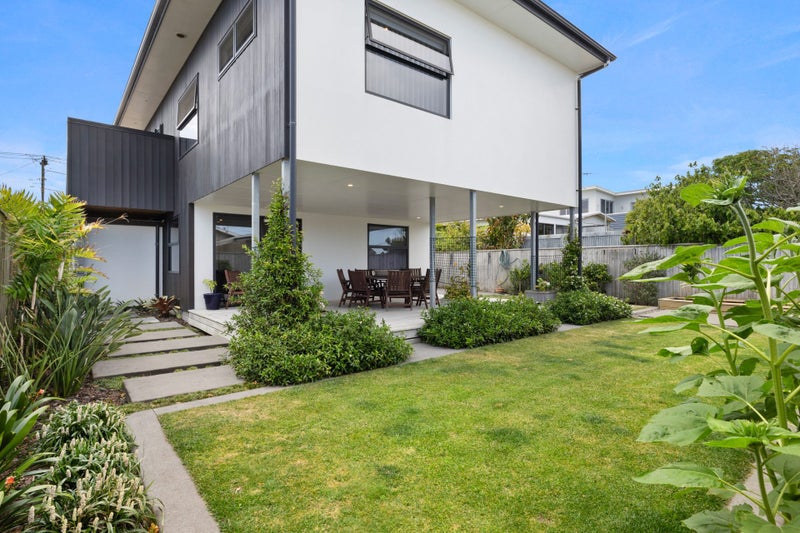 12 Record Street, Fitzroy, New Plymouth - Carousel 2