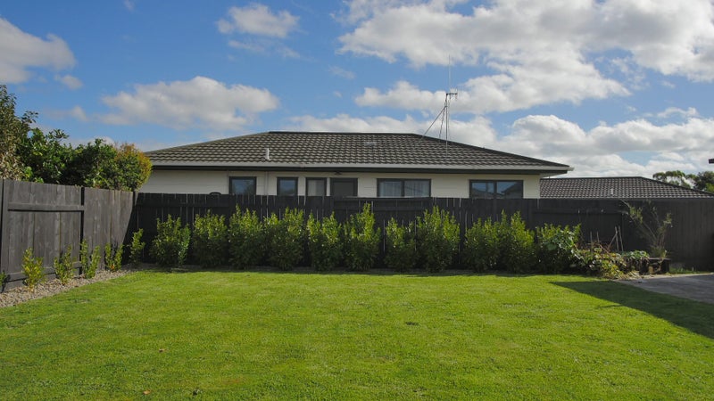 77 Roberts Line, Kelvin Grove, Palmerston North - Carousel 18