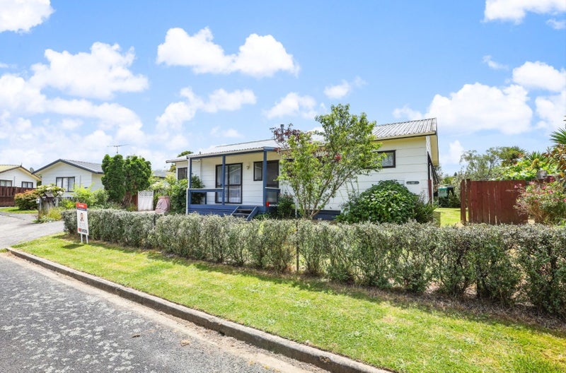 36 Waterford Road, Fitzroy, Hamilton - Carousel 1