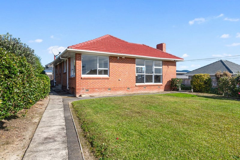 27 View Road, Henderson, Auckland - Carousel 2
