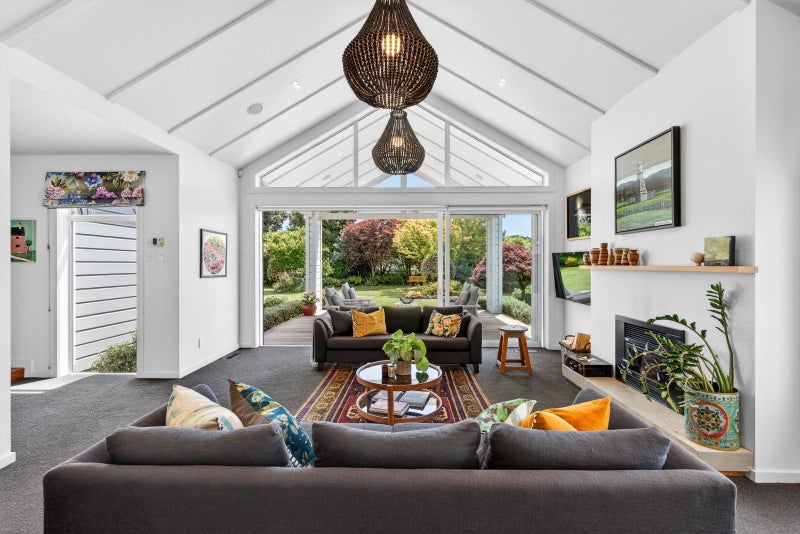 27 Neeve Road, Taradale, Napier - Carousel 2