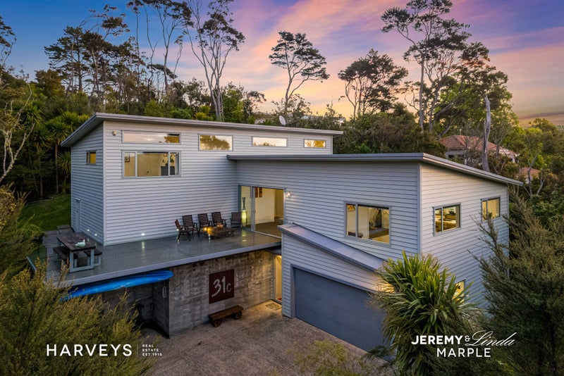 31C Woodfern Crescent, Titirangi, Auckland - Carousel 1