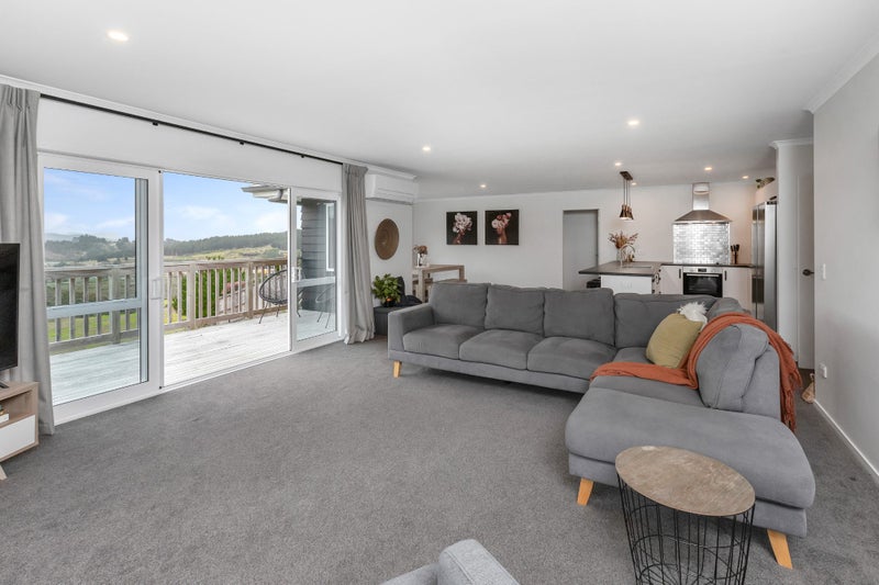 6 Jean Edwards Place, Raumanga, Whangarei - Carousel 2