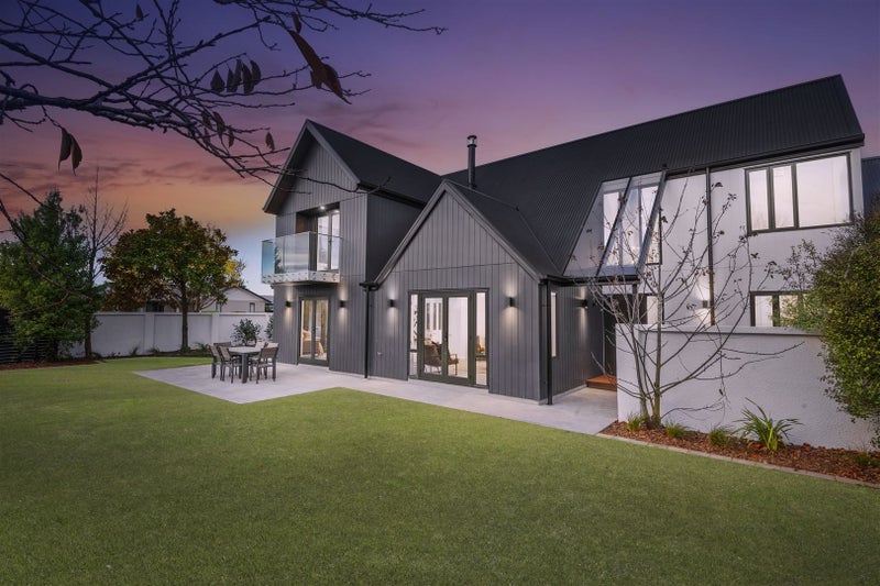1 Quantock Place, Burwood, Christchurch - Carousel 1