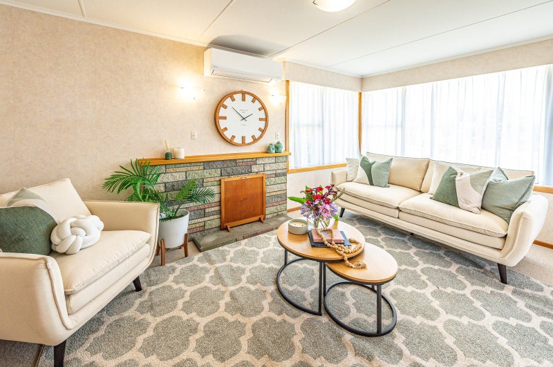 32 Surrey Road, Springvale, Whanganui - Carousel 2