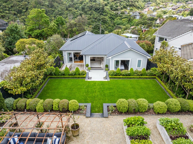 23 Silverstream Road, Crofton Downs, Wellington - Carousel 1