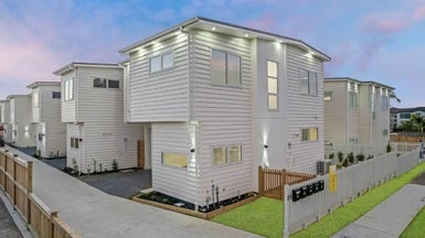 25 Seymour Avenue, Papatoetoe, Auckland - Carousel 1