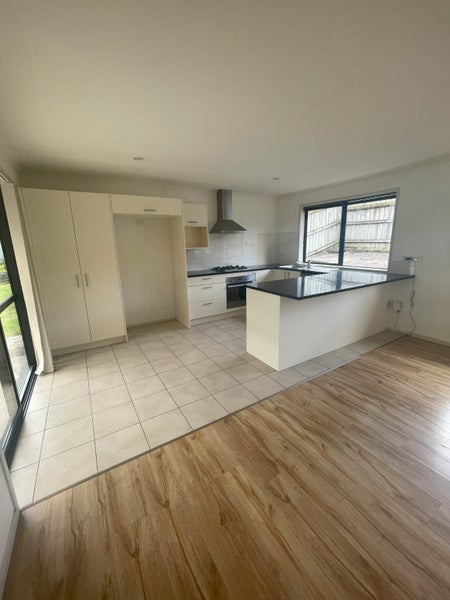 67 Fairview Avenue, Fairview Heights, Auckland - Carousel 2