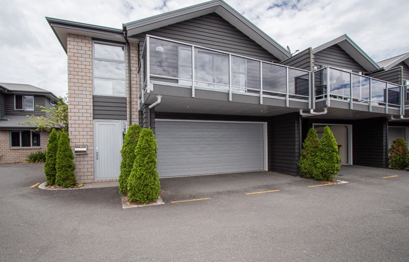 6 Stadium Lane, Whitiora, Hamilton - Carousel 1