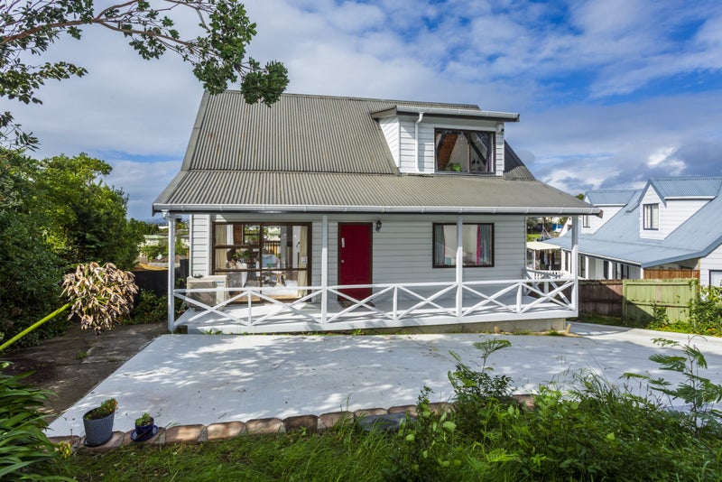 10 Mescal Street, Massey, Auckland - Carousel 1