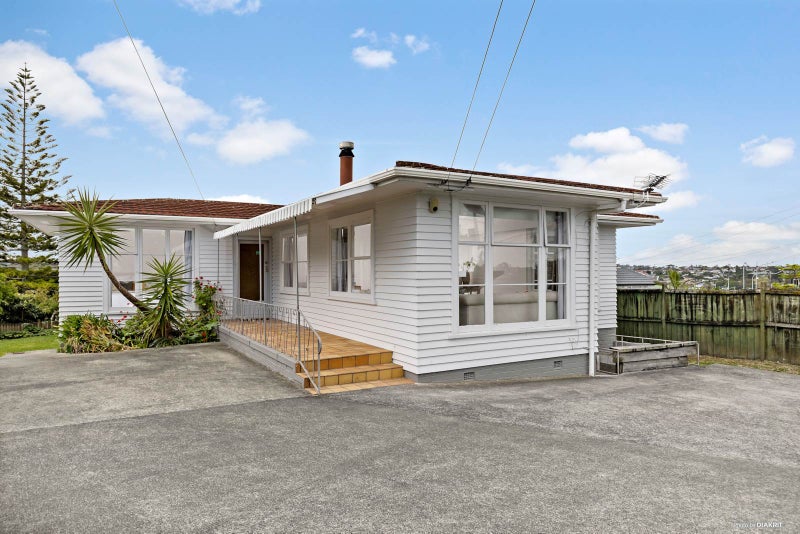 203 White Swan Road, Mount Roskill, Auckland - Carousel 1
