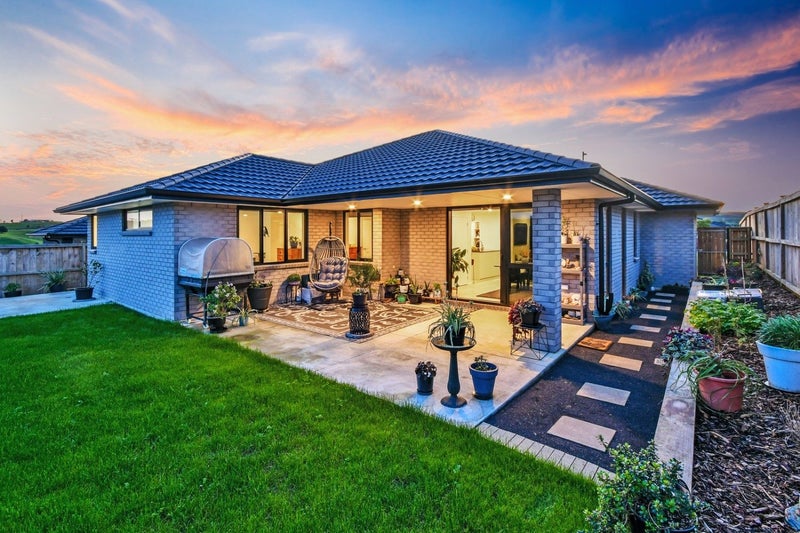 18 Leathem Crescent, Pokeno - Carousel 1