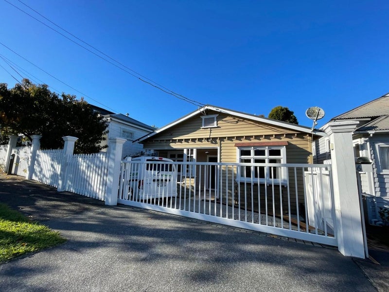 6 Third Avenue, Kingsland, Auckland - Carousel 1