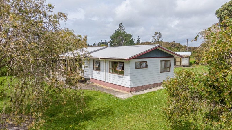5898 State Highway 10, Kaitaia - Carousel 1