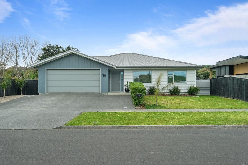 18 Hamilton Drive, Wainui, Gisborne - Carousel 2