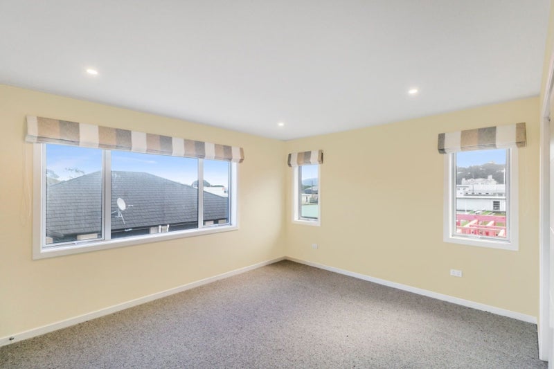 4 South Street, Petone, Lower Hutt - Carousel 9