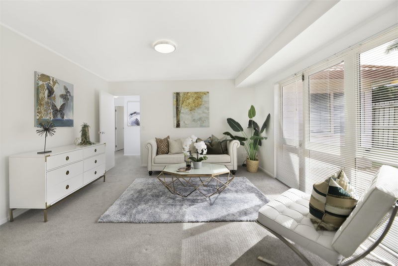 25 Heversham Place, Glendene, Auckland - Carousel 2