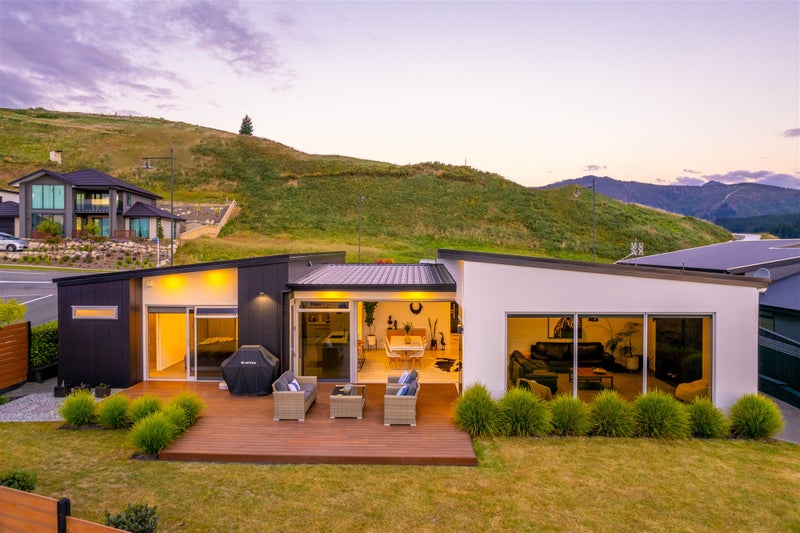 402 Princes Drive, Wakatu, Nelson - Carousel 1