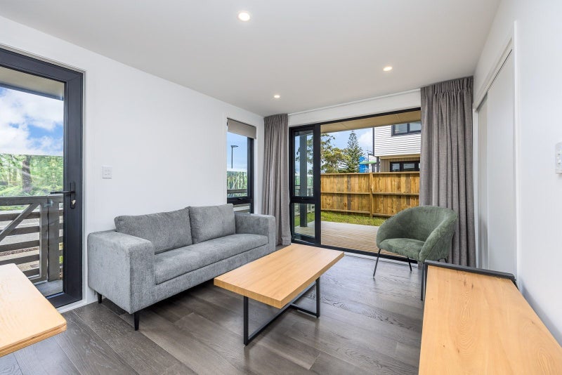 91 Te Puketoka Lane, Māngere, Auckland - Carousel 2