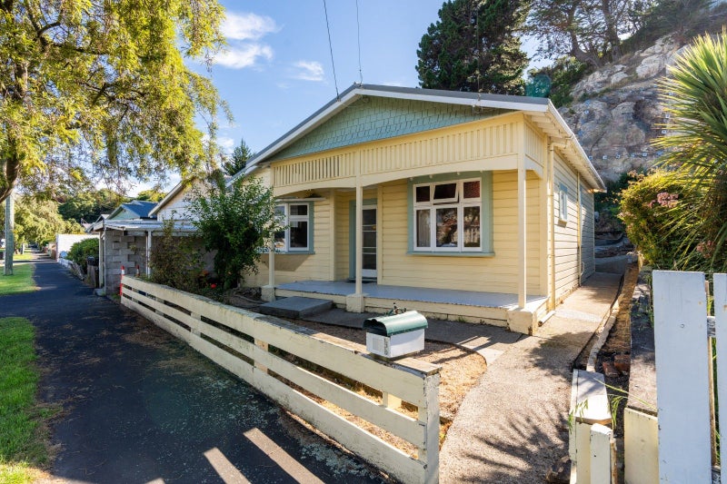 19 Rona Street, Saint Kilda, Dunedin - Carousel 1
