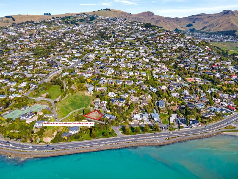 2/4 The Brae, Mount Pleasant, Christchurch - Carousel 1