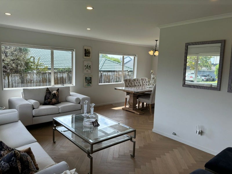 21 Eaglemont Drive, East Tamaki Heights, Auckland - Carousel 2