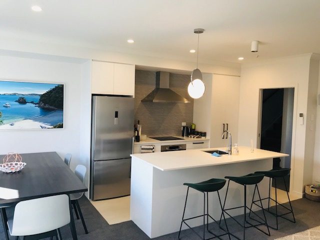 1/25 Thackeray Street, Hamilton Lake, Hamilton - Carousel 2