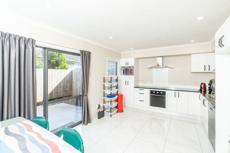 2/188 Massey Street, Frankton, Hamilton - Carousel 2