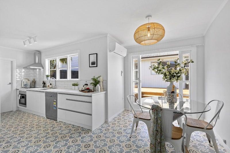 20 Emmett Street, Newtown, Wellington - Carousel 2