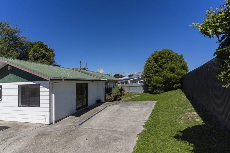 16A Birmingham Street, Takaro, Palmerston North - Carousel 2