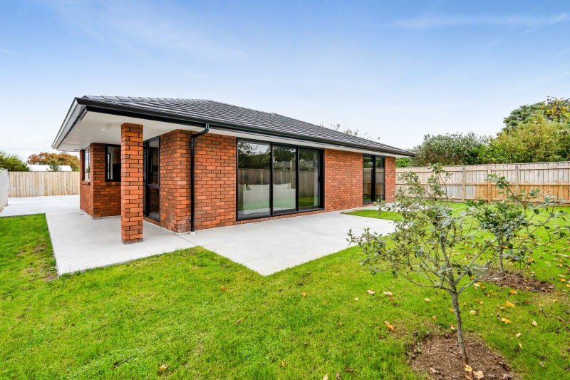 18D Virginia Place, Whalers Gate, New Plymouth - Carousel 35