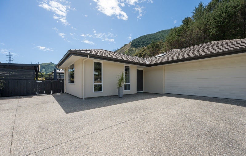 424 Brook Street, The Brook, Nelson - Carousel 2