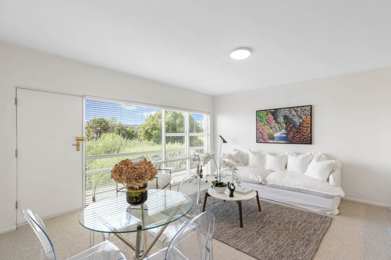 12/39 Sentinel Road, Herne Bay, Auckland - Carousel 2