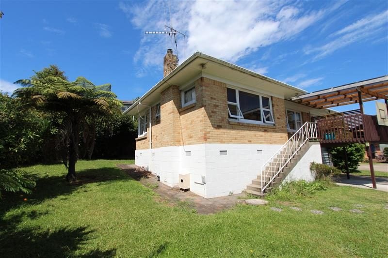62 Mansel Avenue, Hillcrest, Hamilton - Carousel 2