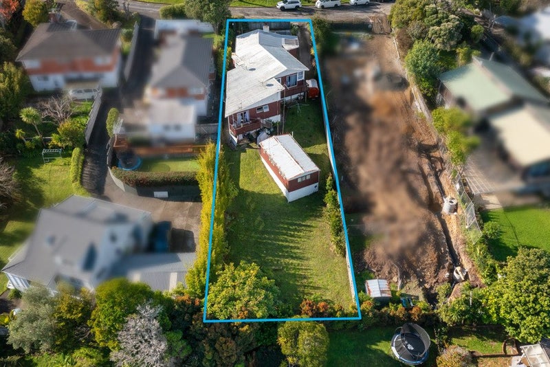 522 Beach Road, Murrays Bay, Auckland - Carousel 2