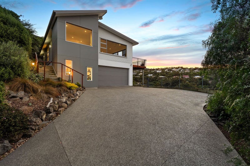 18 Maffeys Road, Mount Pleasant, Christchurch - Carousel 1