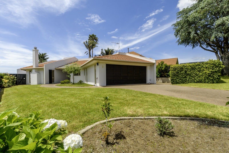 5 Bethlehem Heights, Bethlehem, Tauranga - Carousel 2