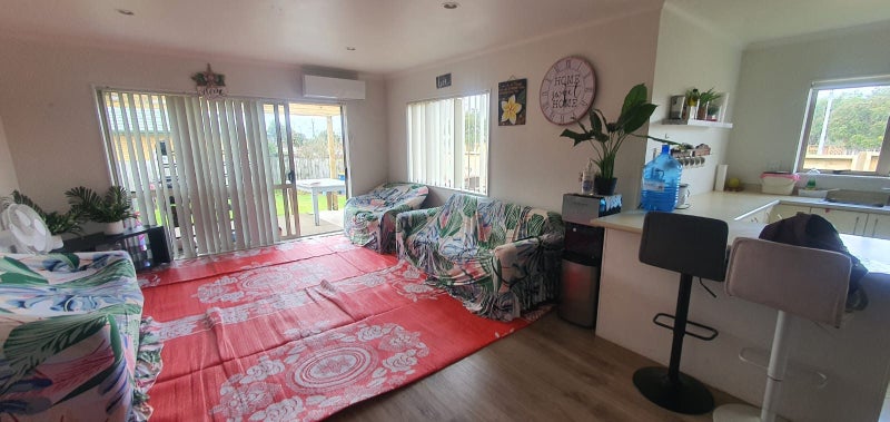 9 Neesons Way, Glendene, Auckland - Carousel 2