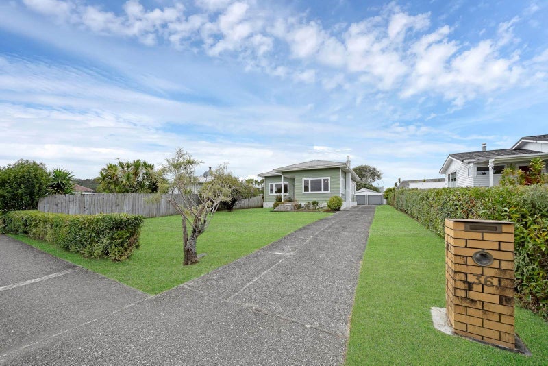 36 Woodglen Road, Glen Eden, Auckland - Carousel 31