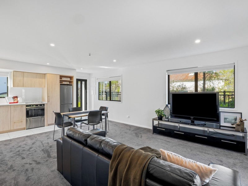 8/552 Madras Street, St Albans, Christchurch - Carousel 2